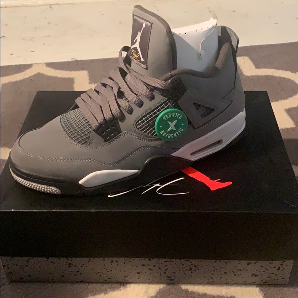 Jordan 4 Cool Grey